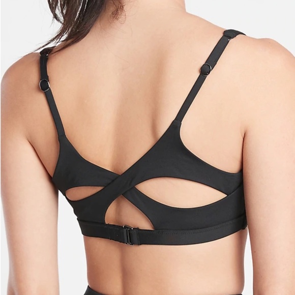 Athleta Other - Athleta 32D/DD Black Entwined Bikini Top